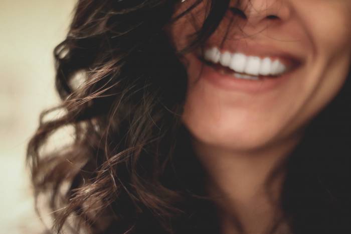 habitos para viver mais use o fio dental - 9 hábitos que te farão viver mais